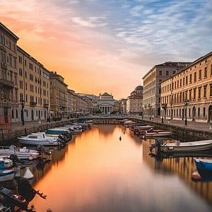 canal-grande-rive-trieste-wine-travel-blog-weloveitalyeu