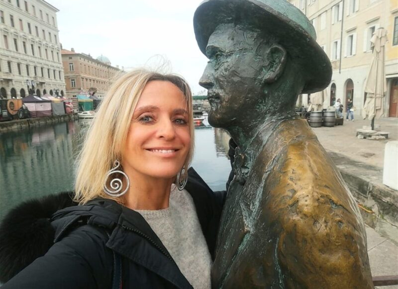 james-joyce-statua-trieste-wine-travel-blog-weloveitalyeu